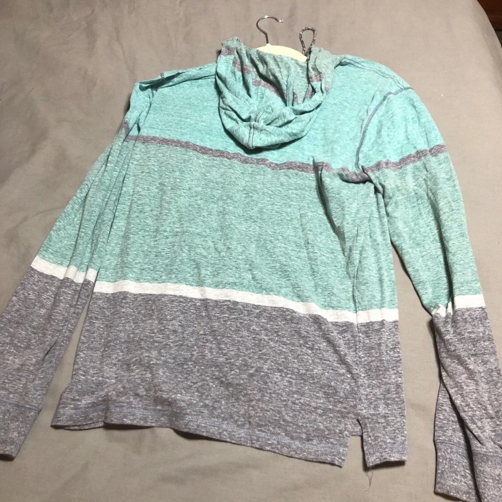Ocean Current Hoodie Shirt - Picture 4 of 4